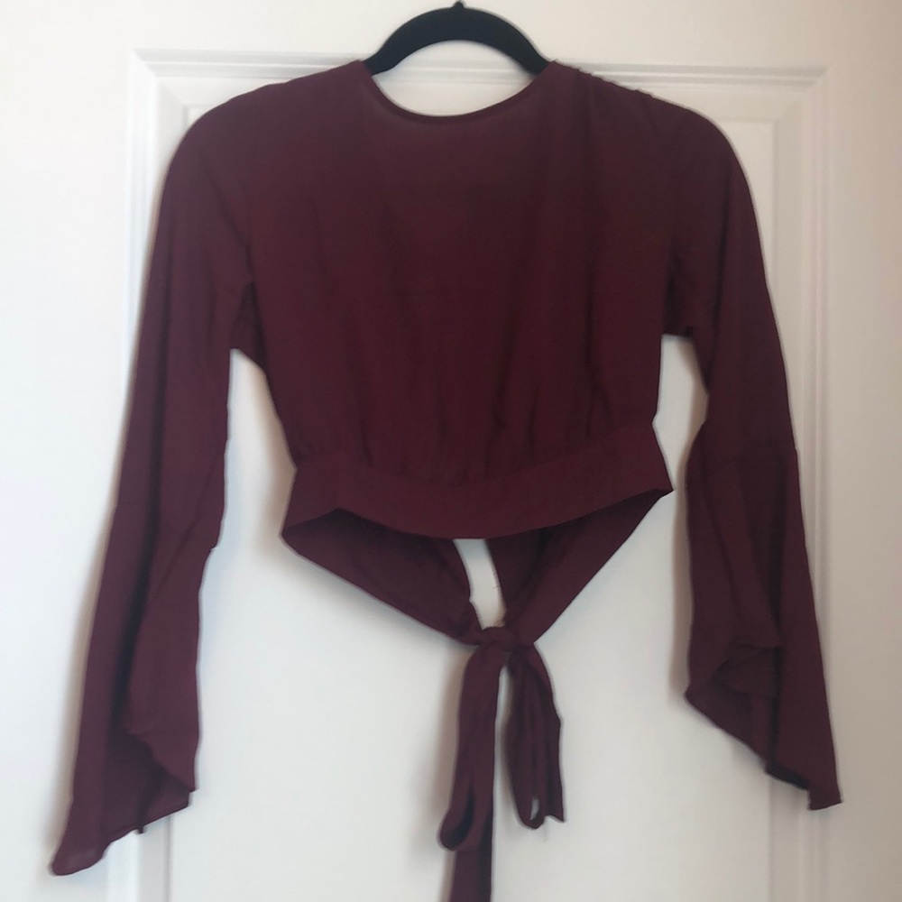 Maroon Crop top with flared sleeves and open back